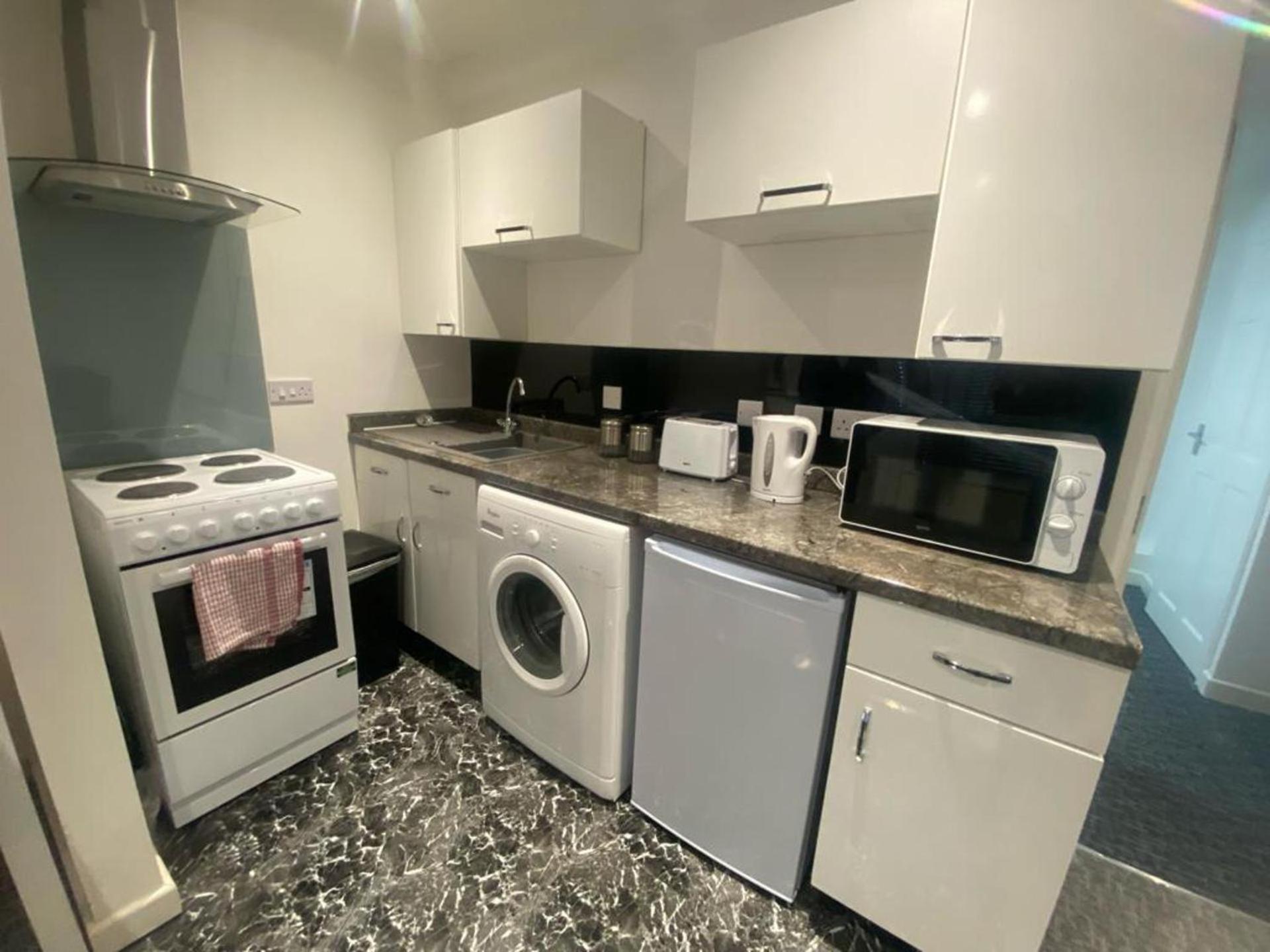 Beautiful 3-Bed Apartment In Merthyr Tydfil Eksteriør bilde