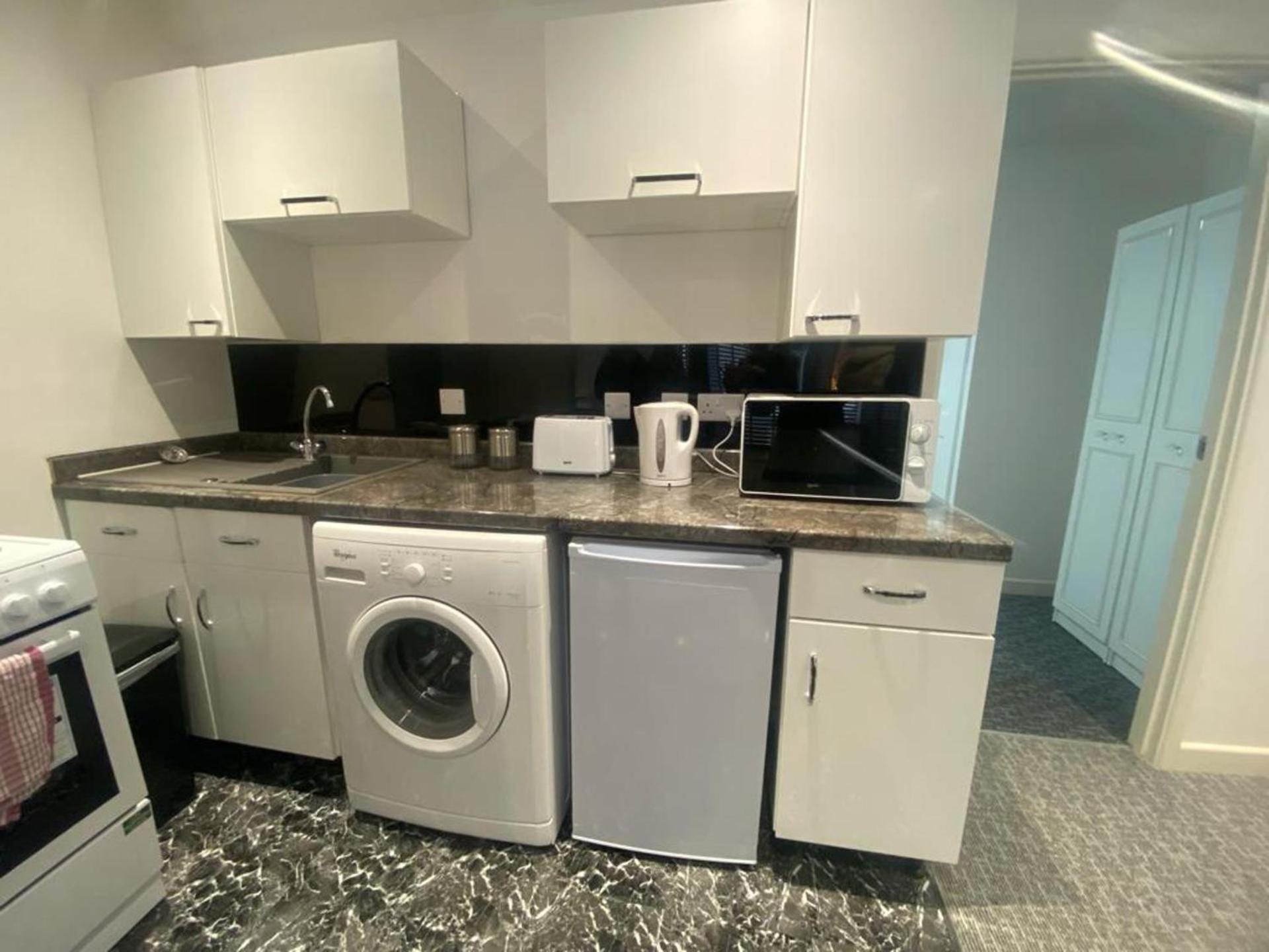 Beautiful 3-Bed Apartment In Merthyr Tydfil Eksteriør bilde