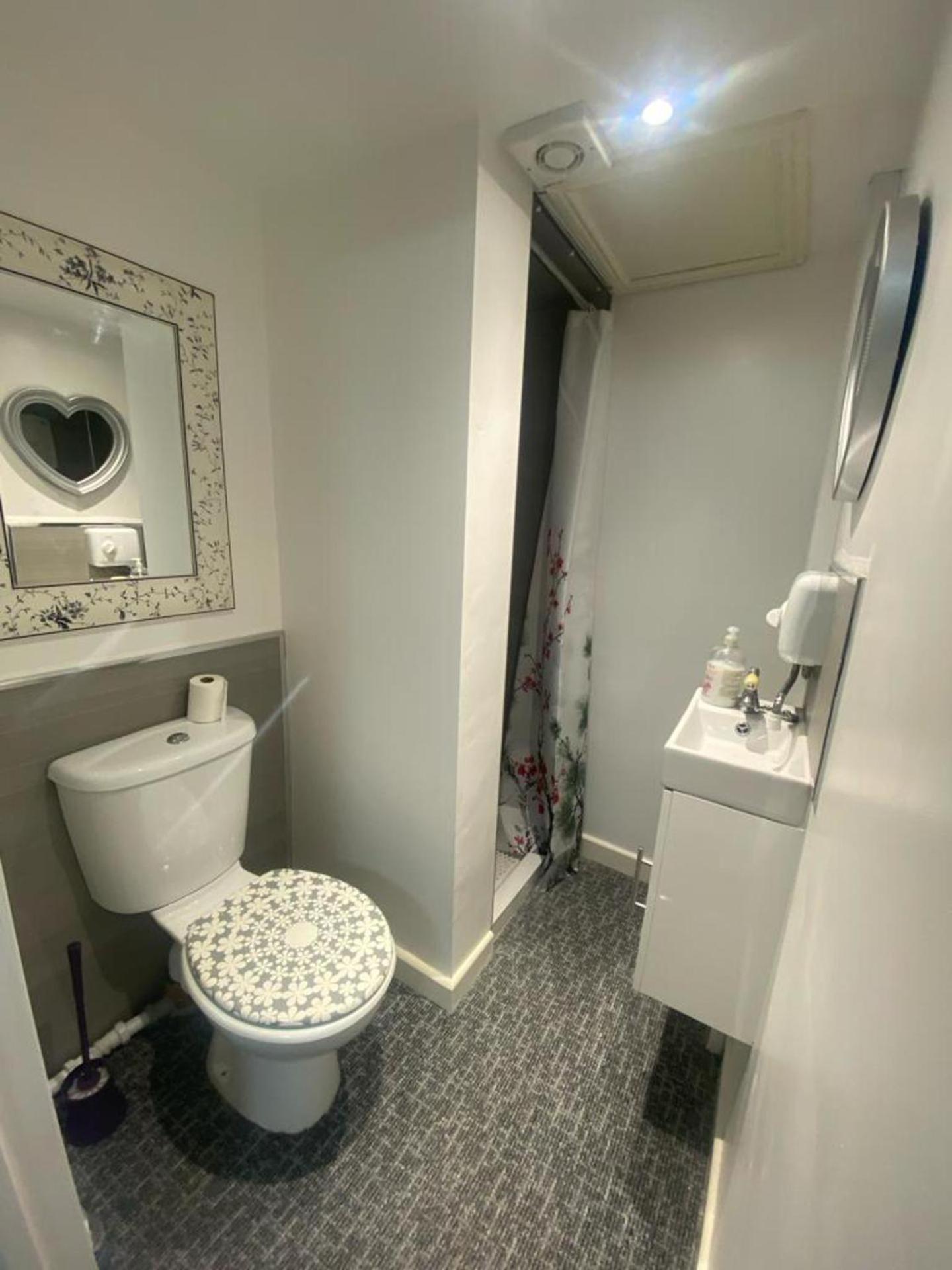 Beautiful 3-Bed Apartment In Merthyr Tydfil Eksteriør bilde